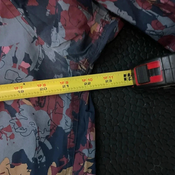 Perry Ellis Men's Abstract‎ Floral Shirt Size large - Picture 8 of 12